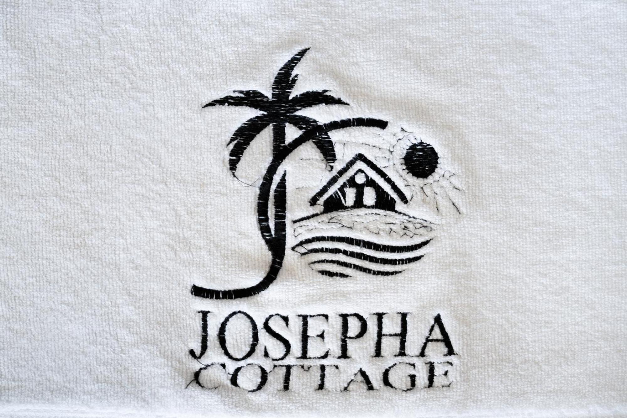Josepha Cottage Ngurbloat Bagian luar foto